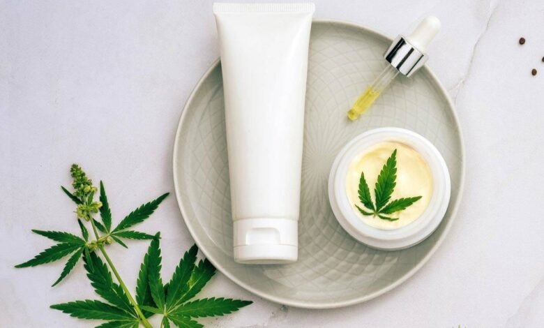 Why You Should Use CBD Creams and How to Apply It